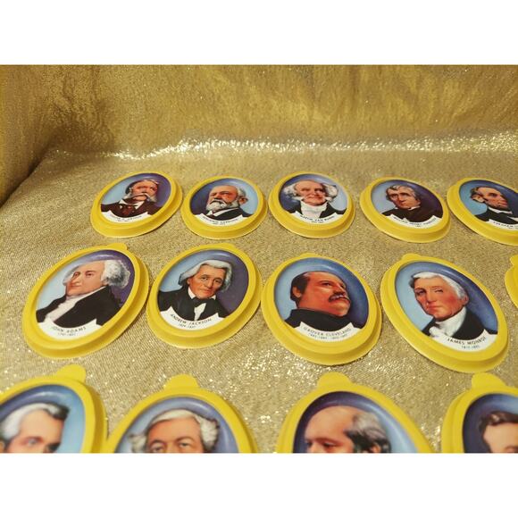 33 Vintage Nabisco Cereal Premiums 3D Plastic Presidential Portraits 1950s w/Box - Picture 14 of 16